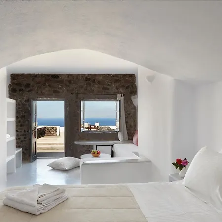 Memories Hotel Foinikia (Santorini)