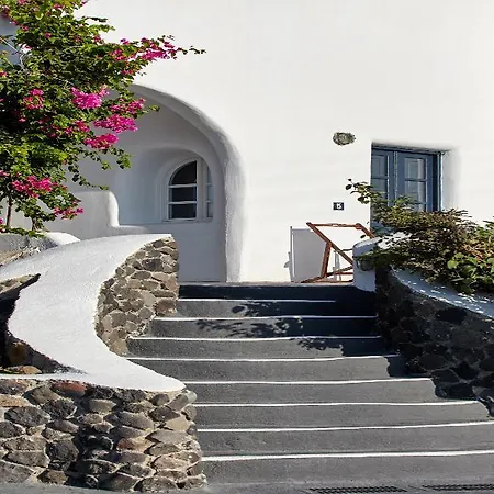 Memories 3* Foinikia (Santorini)