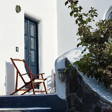 Memories Hotel Foinikia (Santorini)
