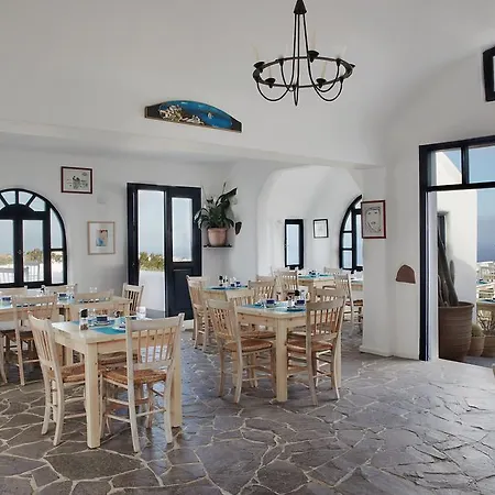 Hotel Memories Foinikia (Santorini)
