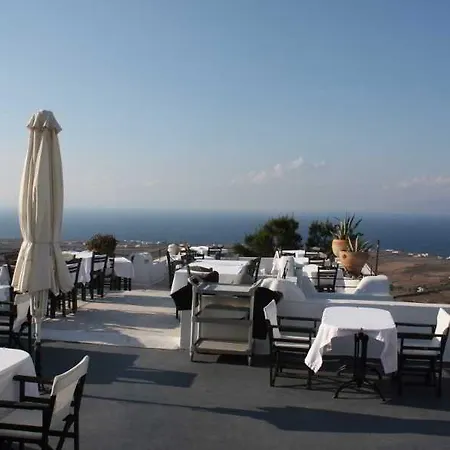 Memories 3* Foinikia (Santorini)